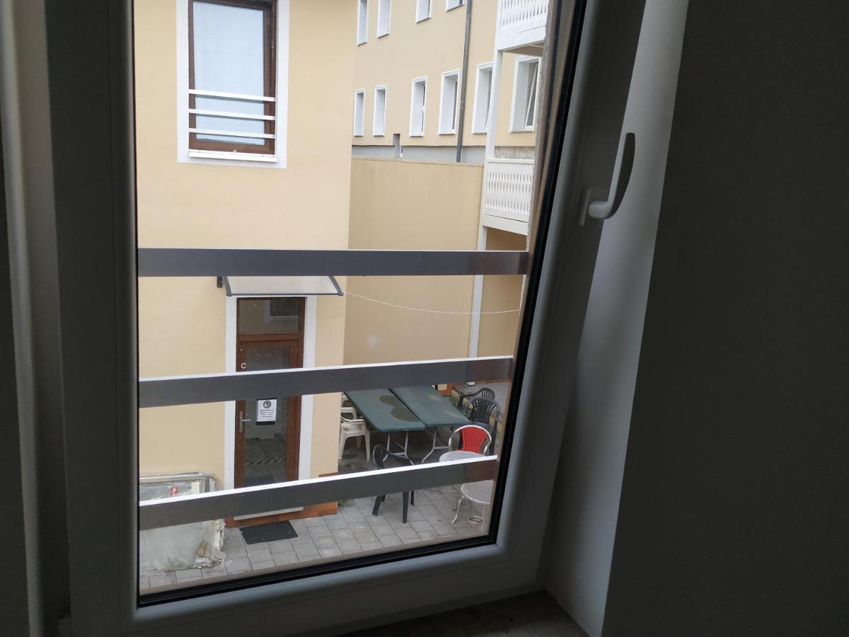 Mehrfamilien Haus Lejlighed Schkeuditz Eksteriør billede